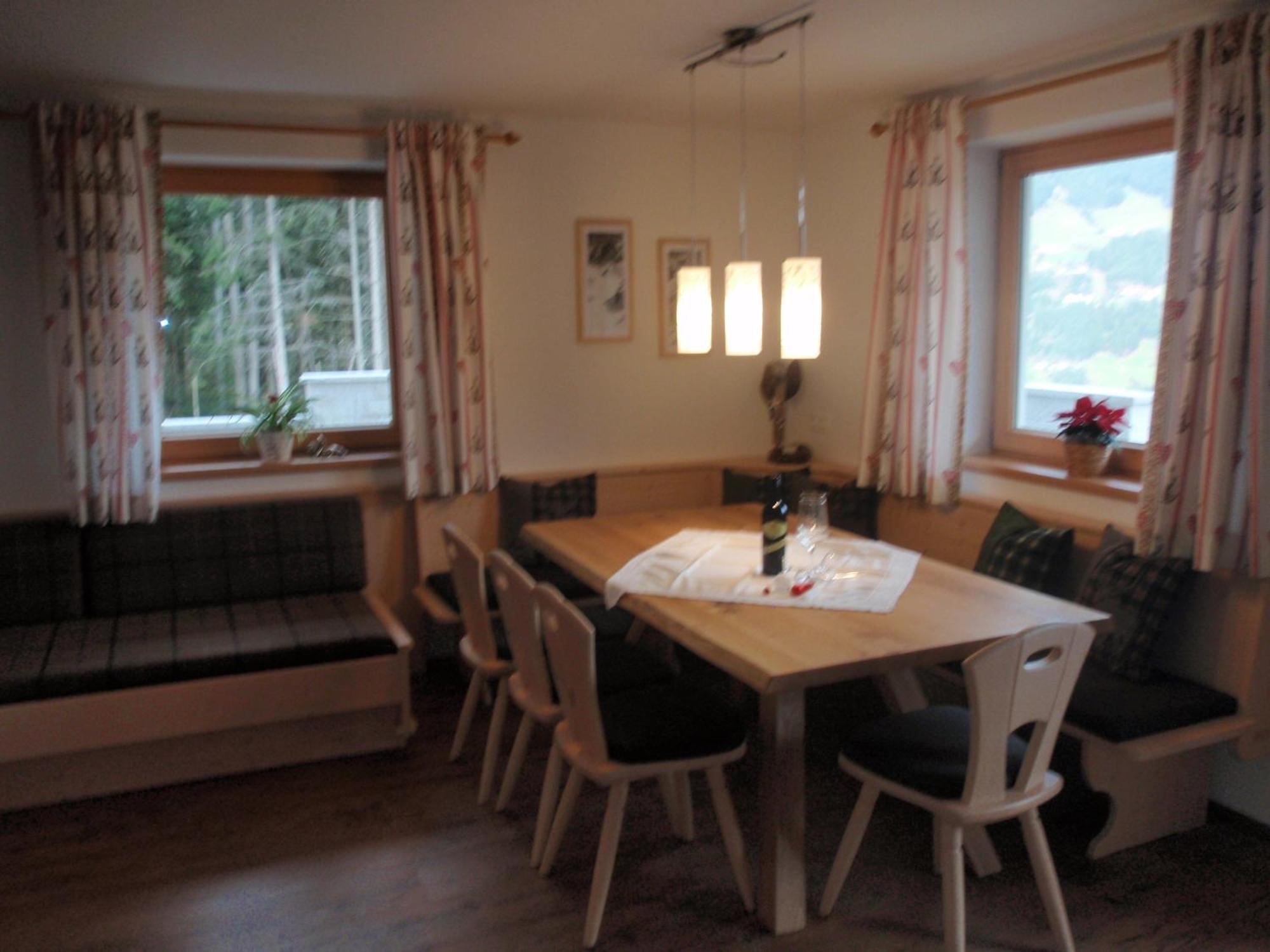 Landhaus Alpenjaeger Hainzenberg Bilik gambar