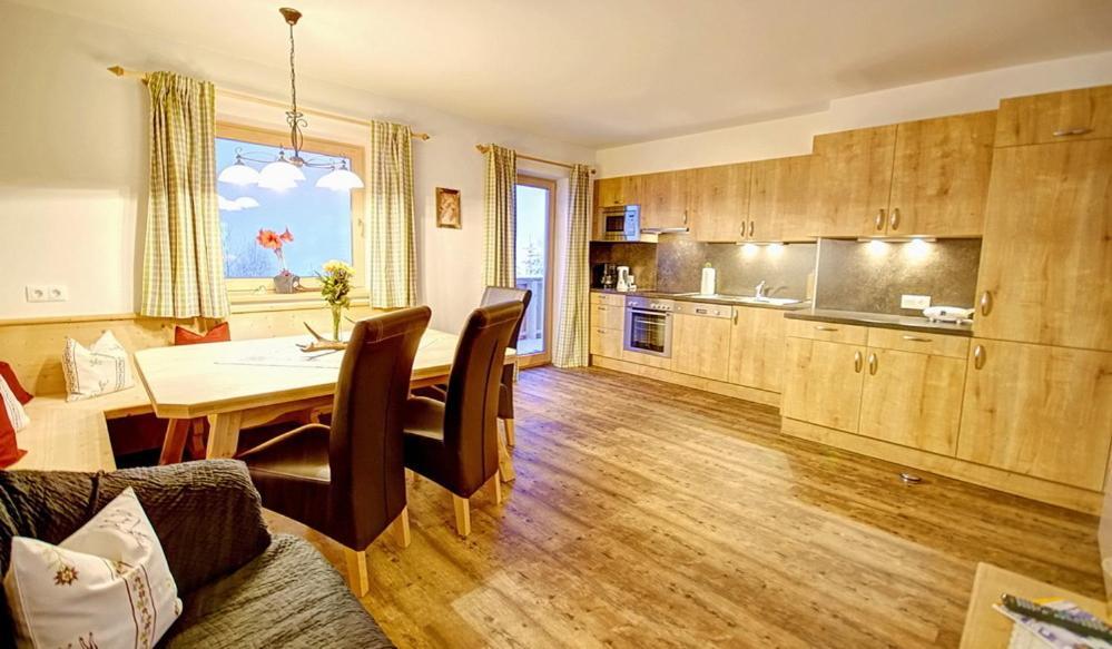 Landhaus Alpenjaeger Hainzenberg Bilik gambar